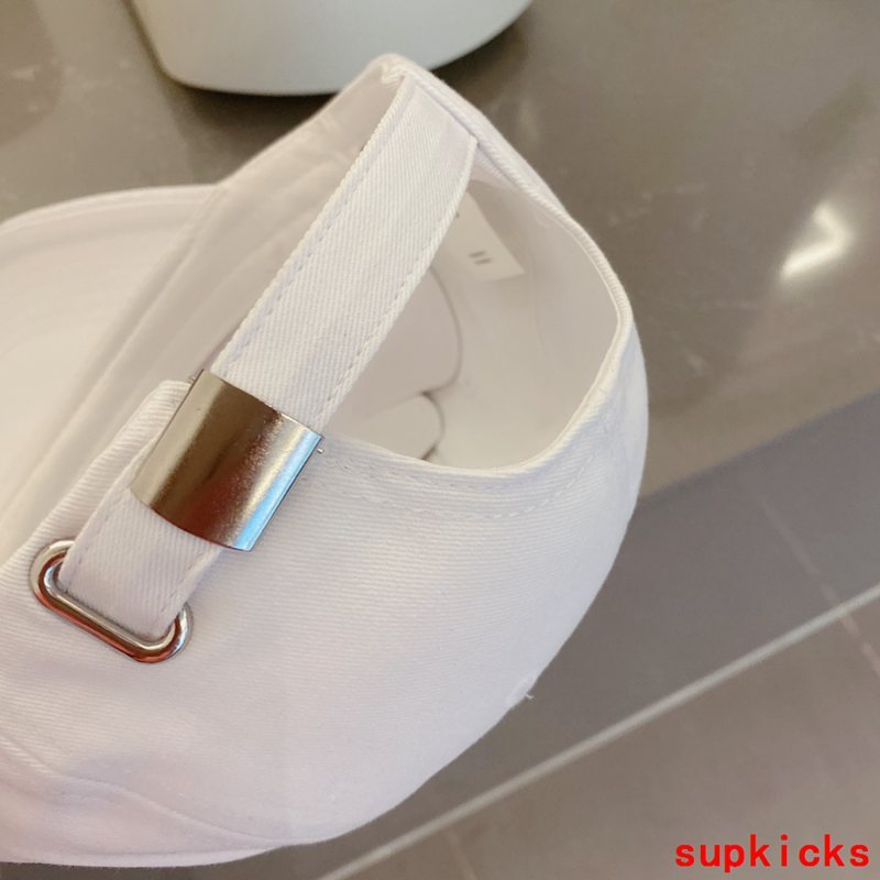 Louis Vuitton Luxury Cap