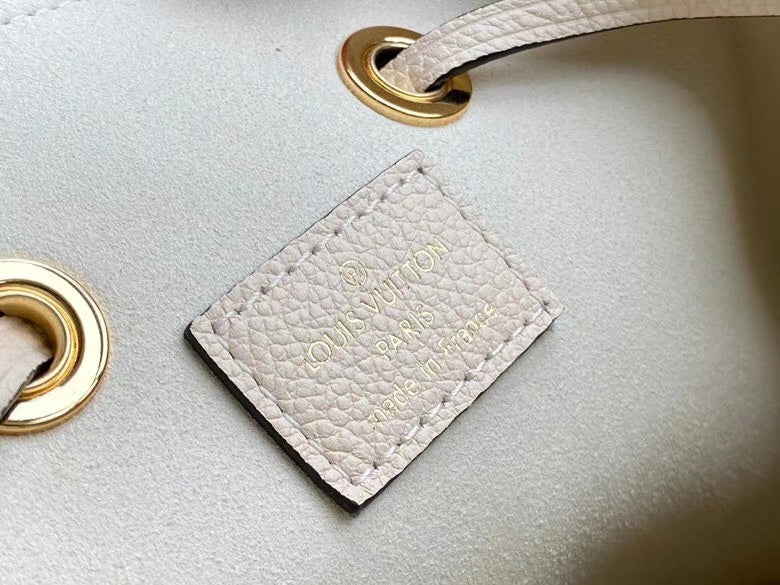 I W Fashion Lu-Vi bags - 17576