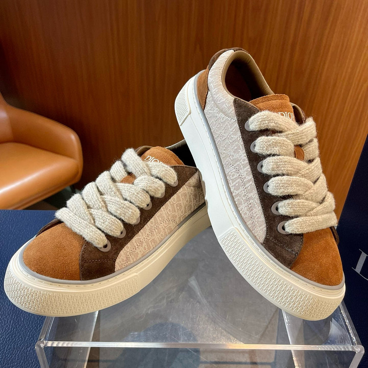 CD B33 SNEAKER