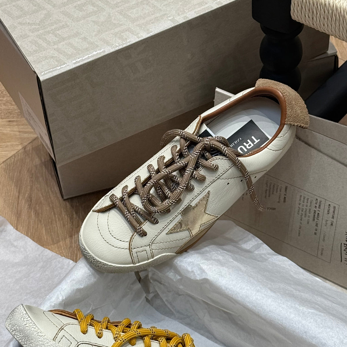GOLDEN G TRAINERS