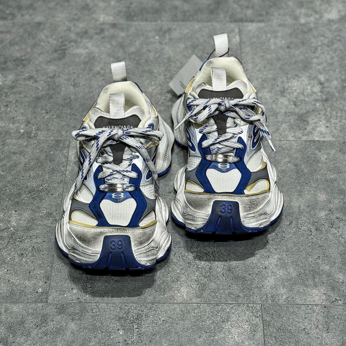 BAL CARGO TRAINERS