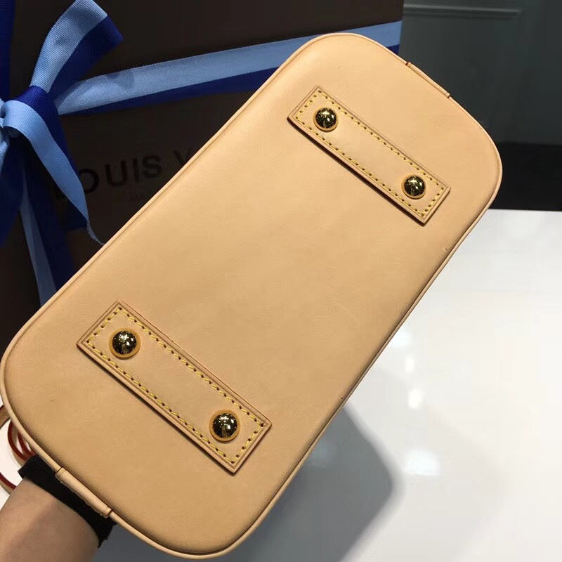 I W Fashion Lu-Vi bags - 17904