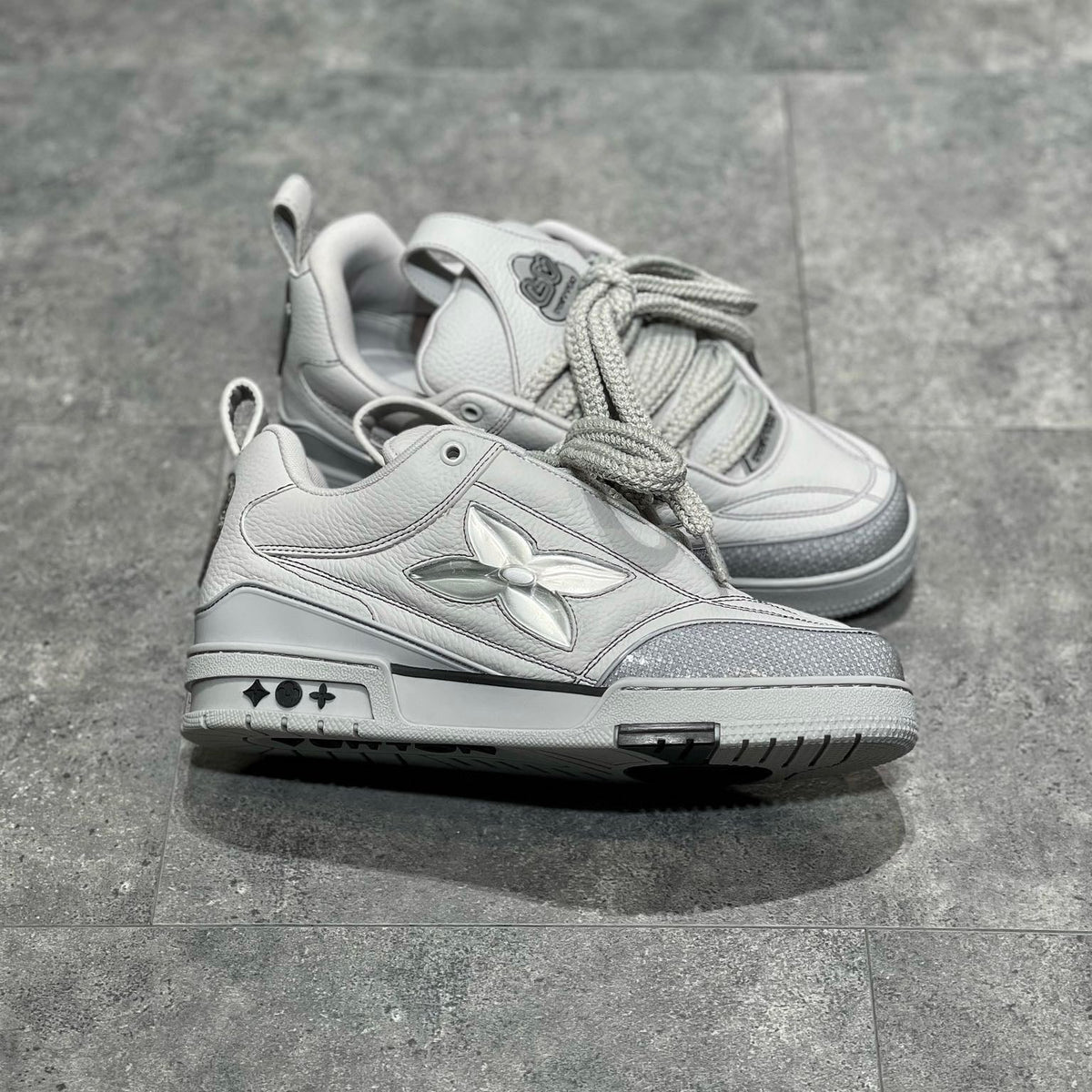 LOU TRAINERS