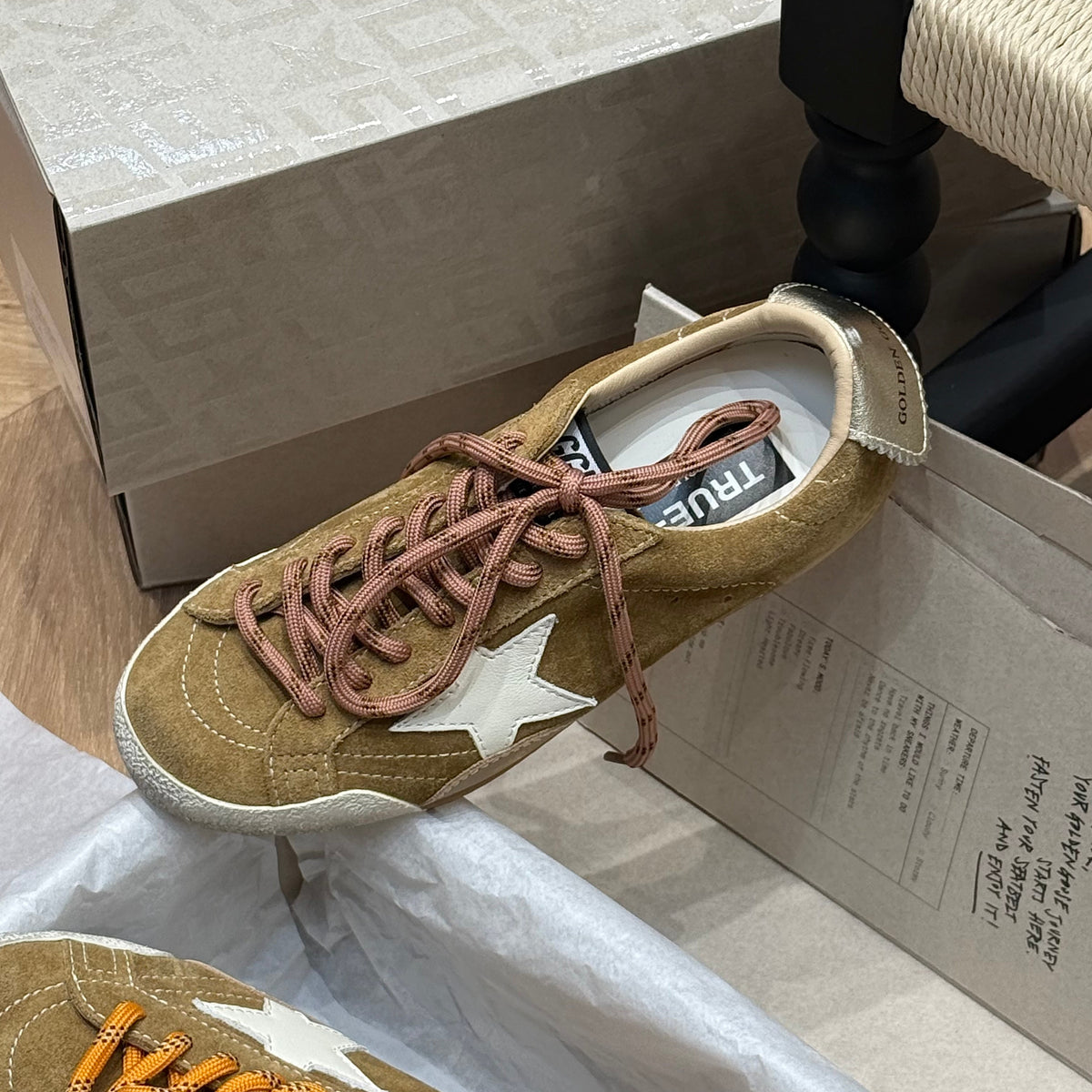 GOLDEN G TRAINERS