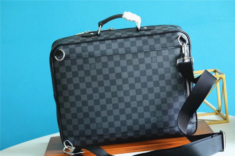 I W Fashion Lu-Vi bags - 9819