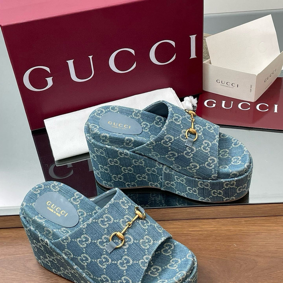 GG WEDGE SANDALS