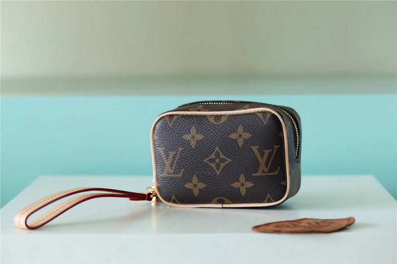 I W Fashion Lu-Vi bags - 8858