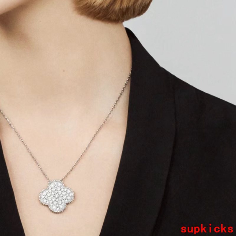 Van Cleef & Arples Jewelry