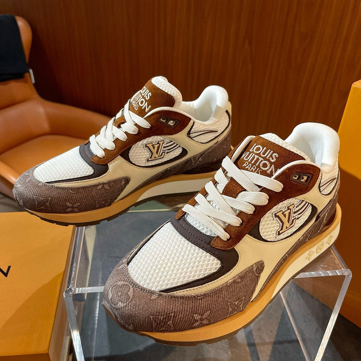LOU TRAINERS