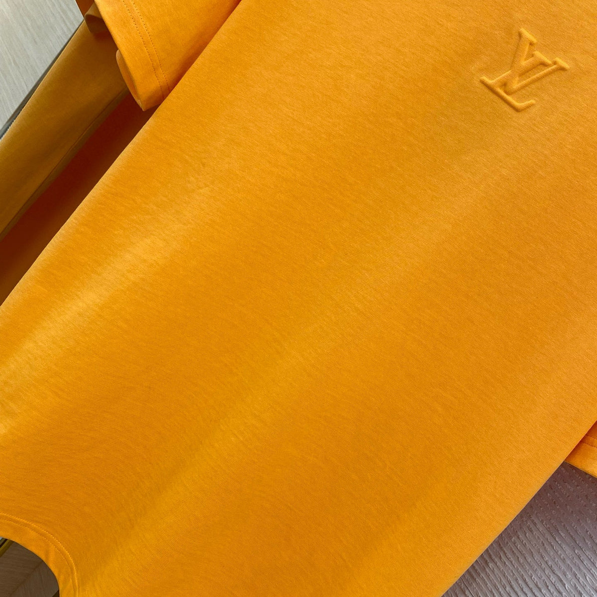 LOU T-SHIRT