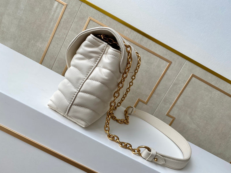 I W Fashion Lu-Vi bags - 17301