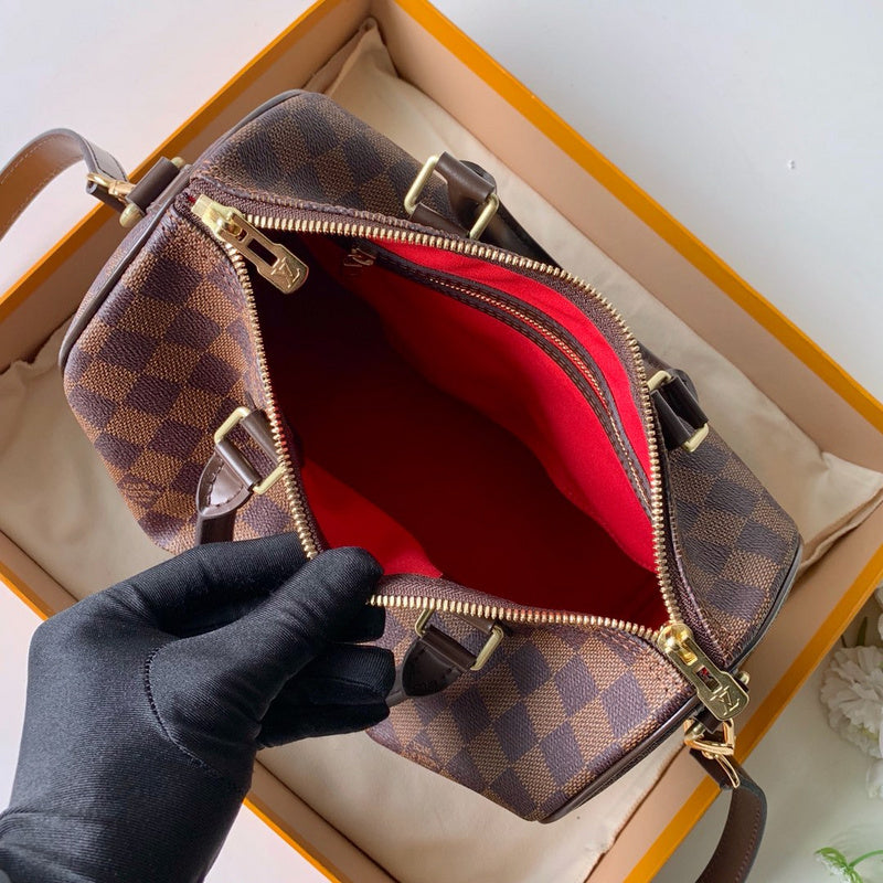 LOV2 Bags - Luxurious Bags  2661