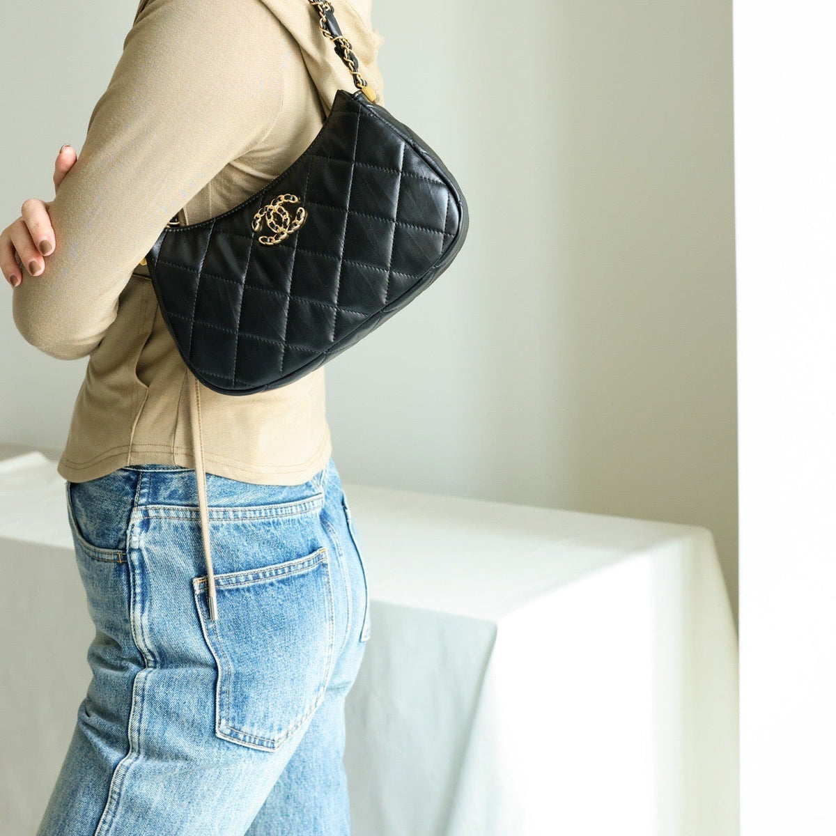 CC 23K HOBO BAG