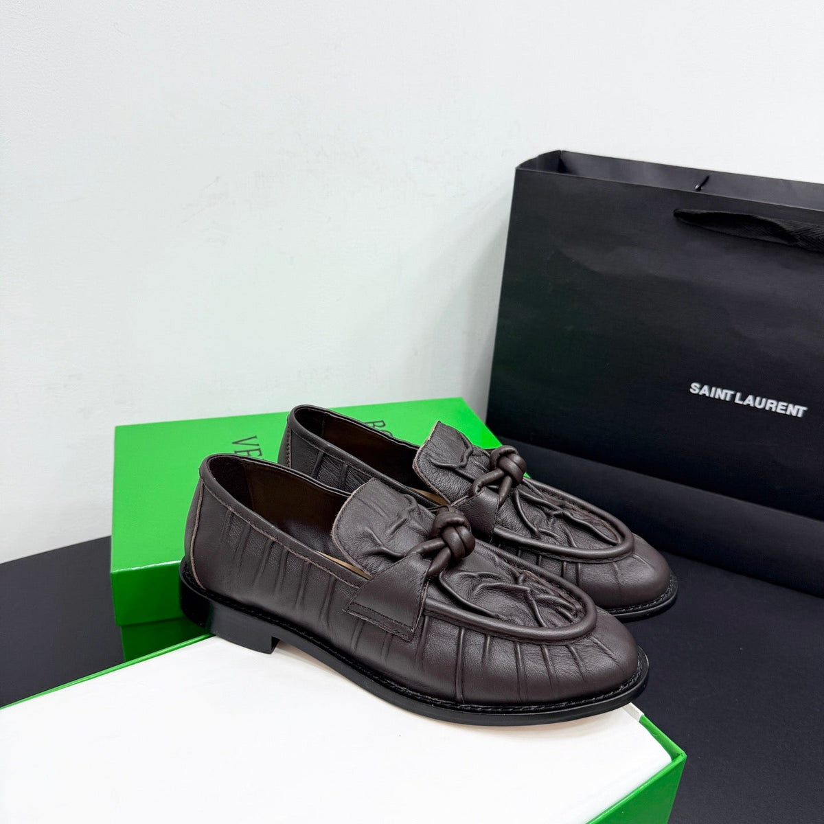 BOTT V LOAFERS