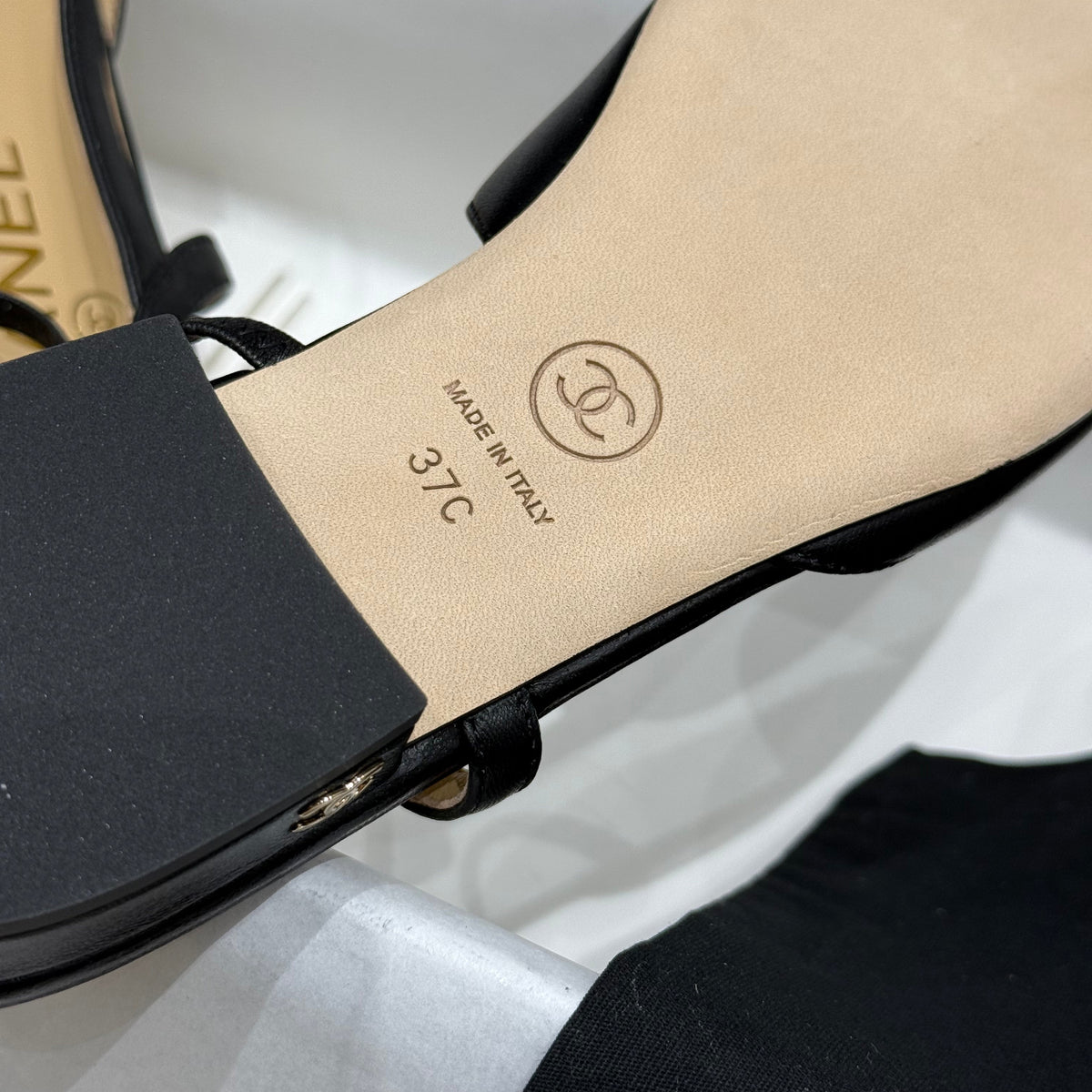 CC SLINGBACK PUMPS