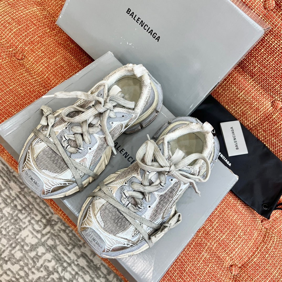 BAL 3XL TRAINERS