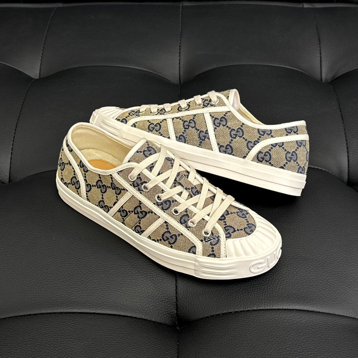 GG SNEAKERS