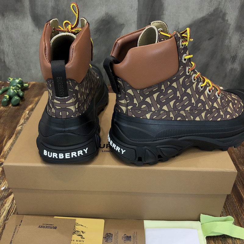 Burberry Luxury Shoes