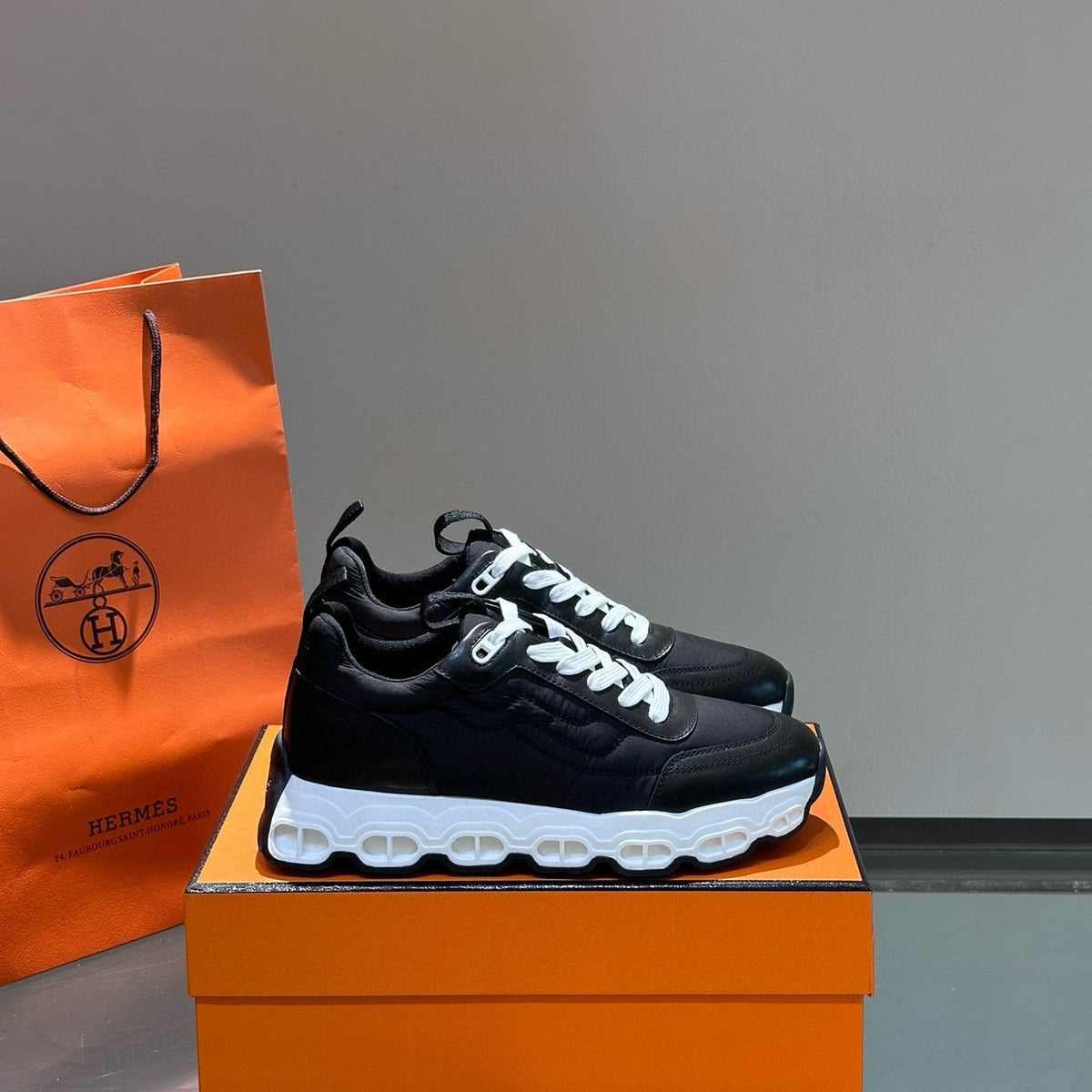 HERM IMPULSE SNEAKER