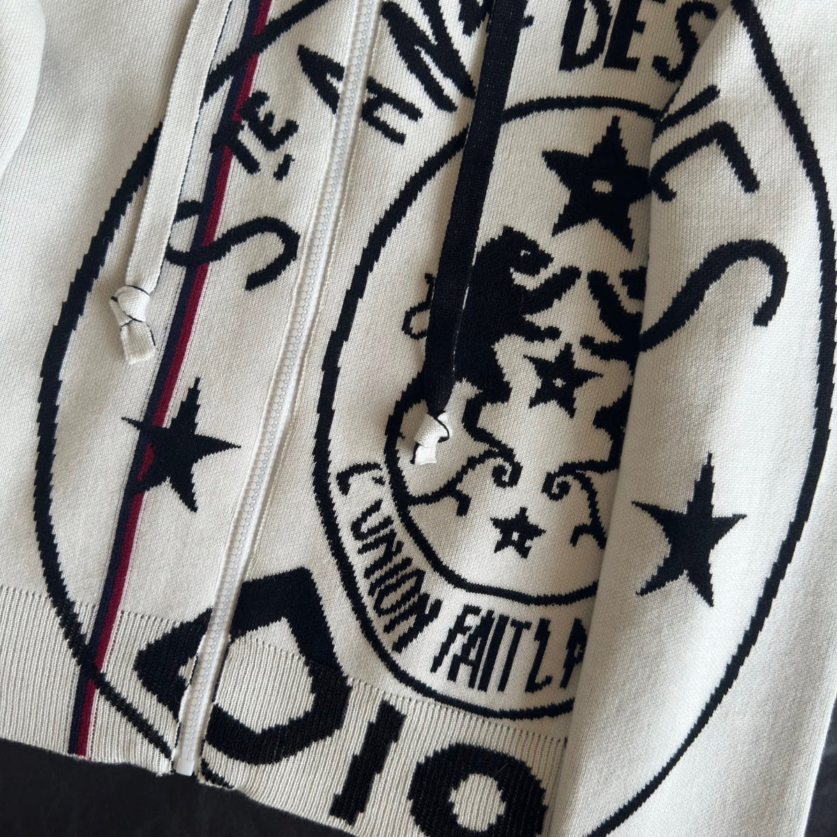 CD ZIP HOODIE