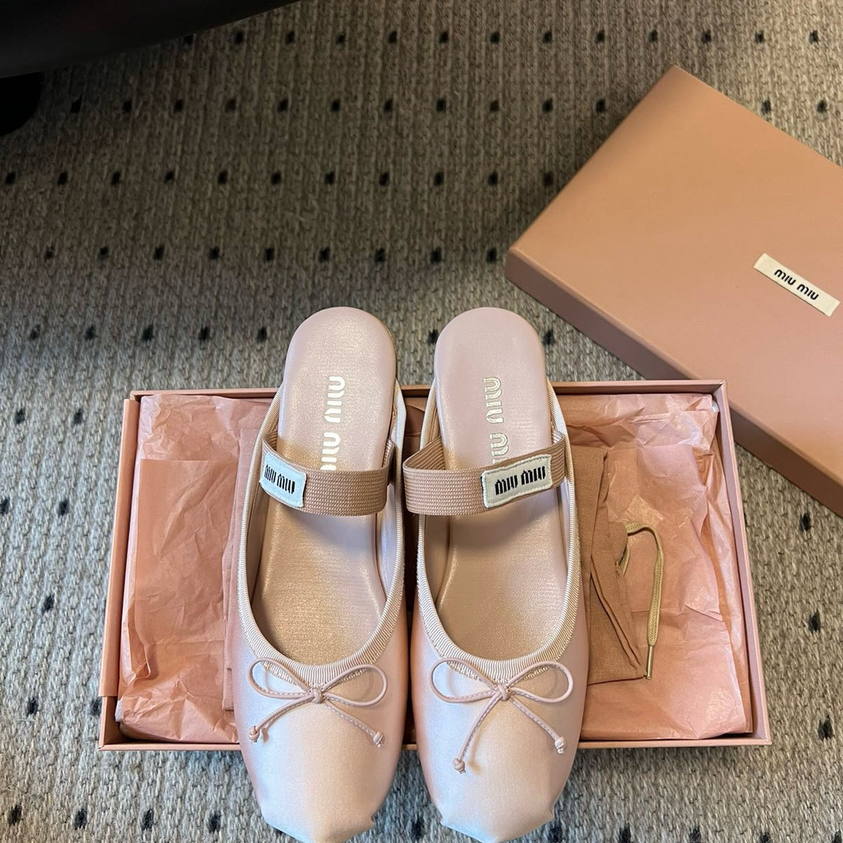 MIU M BALLERINA FLATS