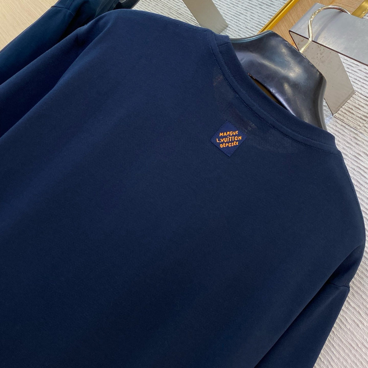 LOU T-SHIRT