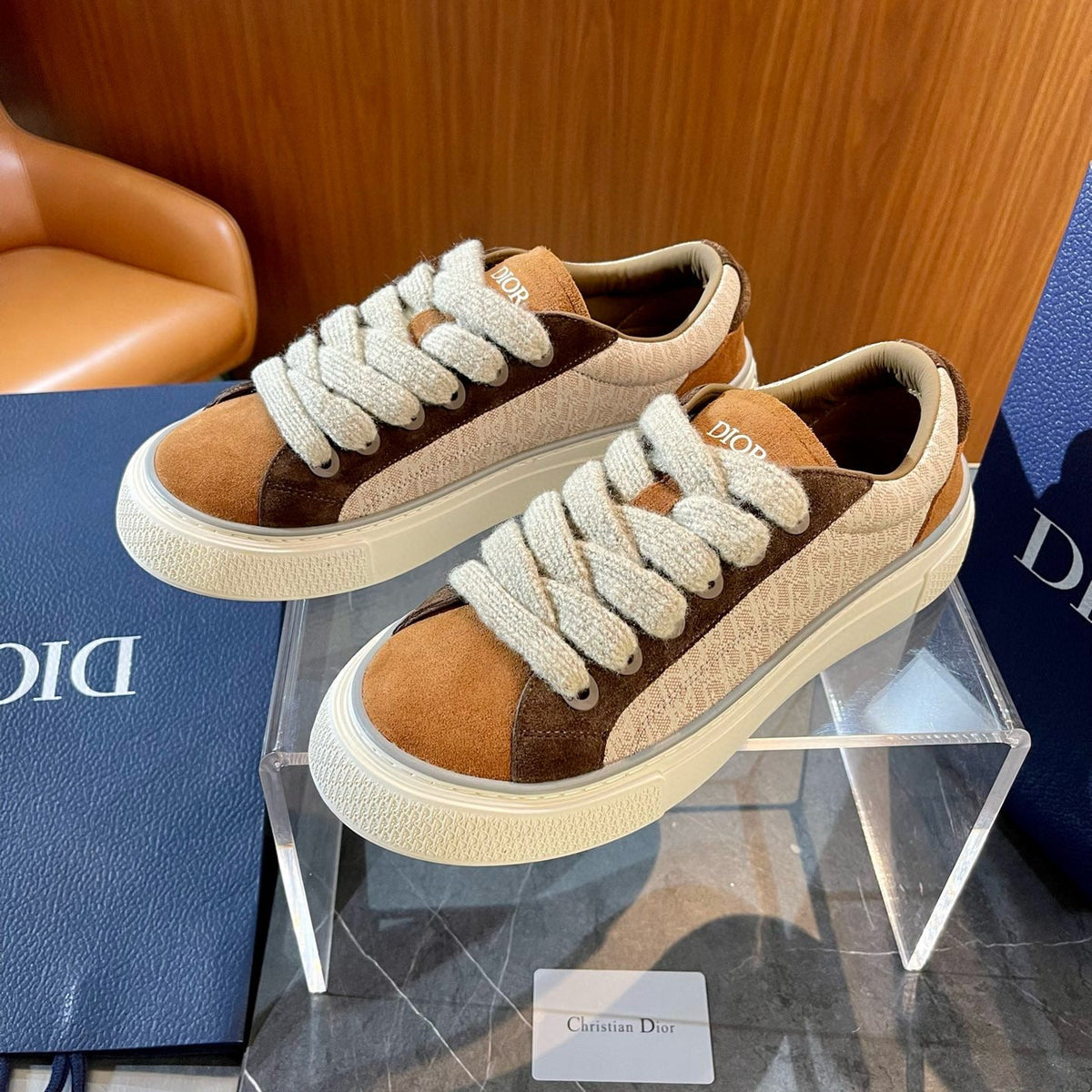 CD B33 SNEAKER