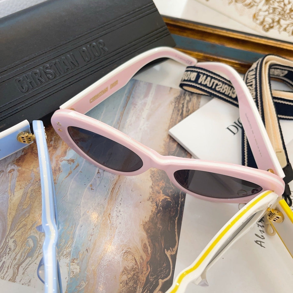 CD SUNGLASSES