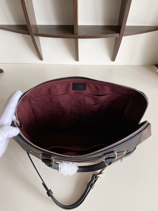 LOV2 Bags - Luxurious Bags  2746
