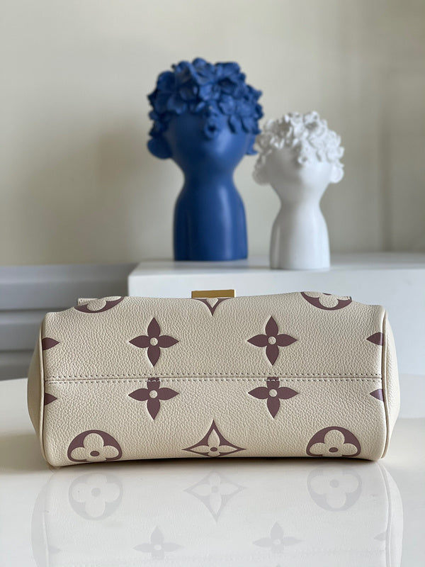 LOV2 Bags - Luxurious Bags  981
