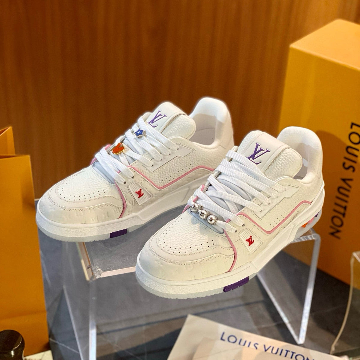 LOU TRAINERS