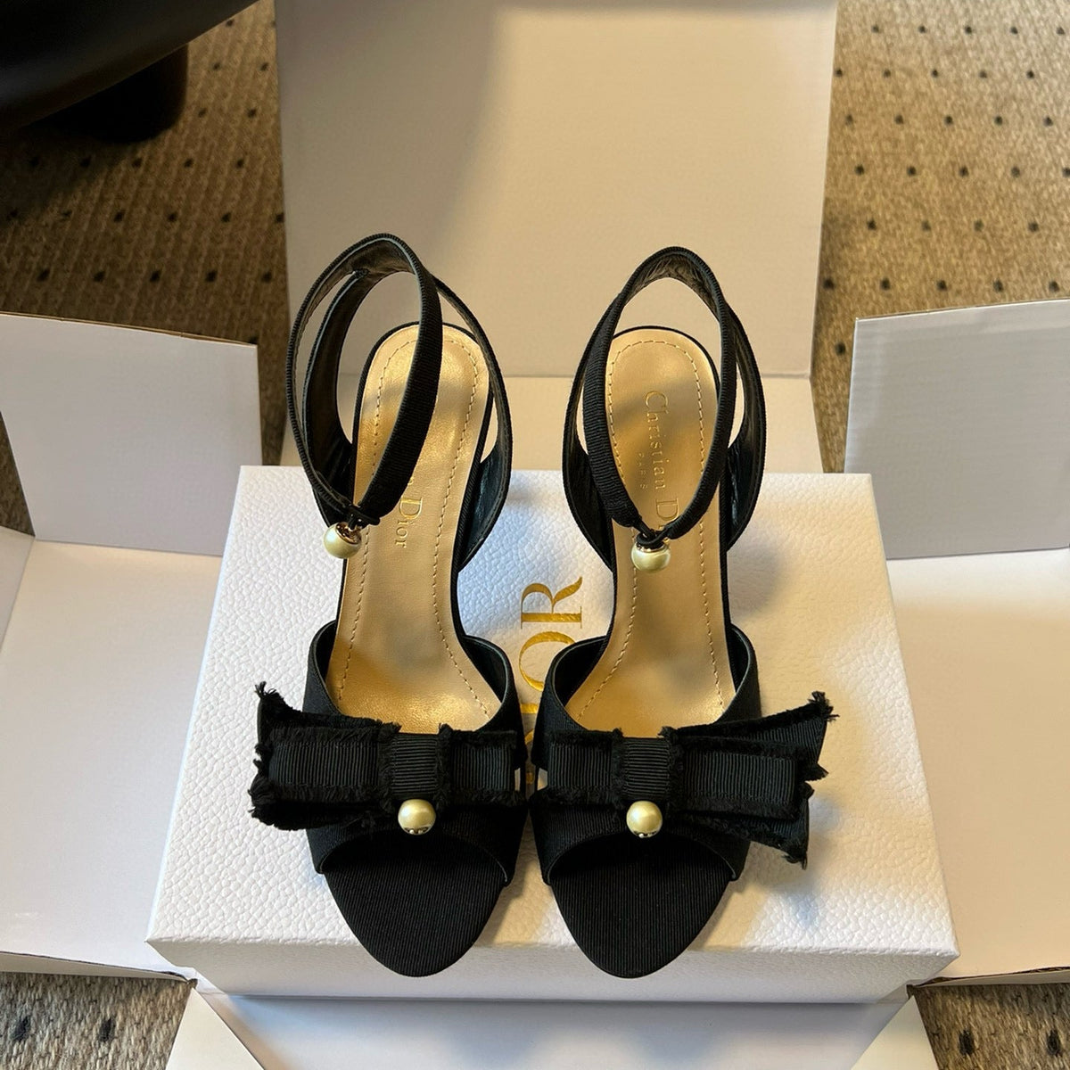 CD HEELS