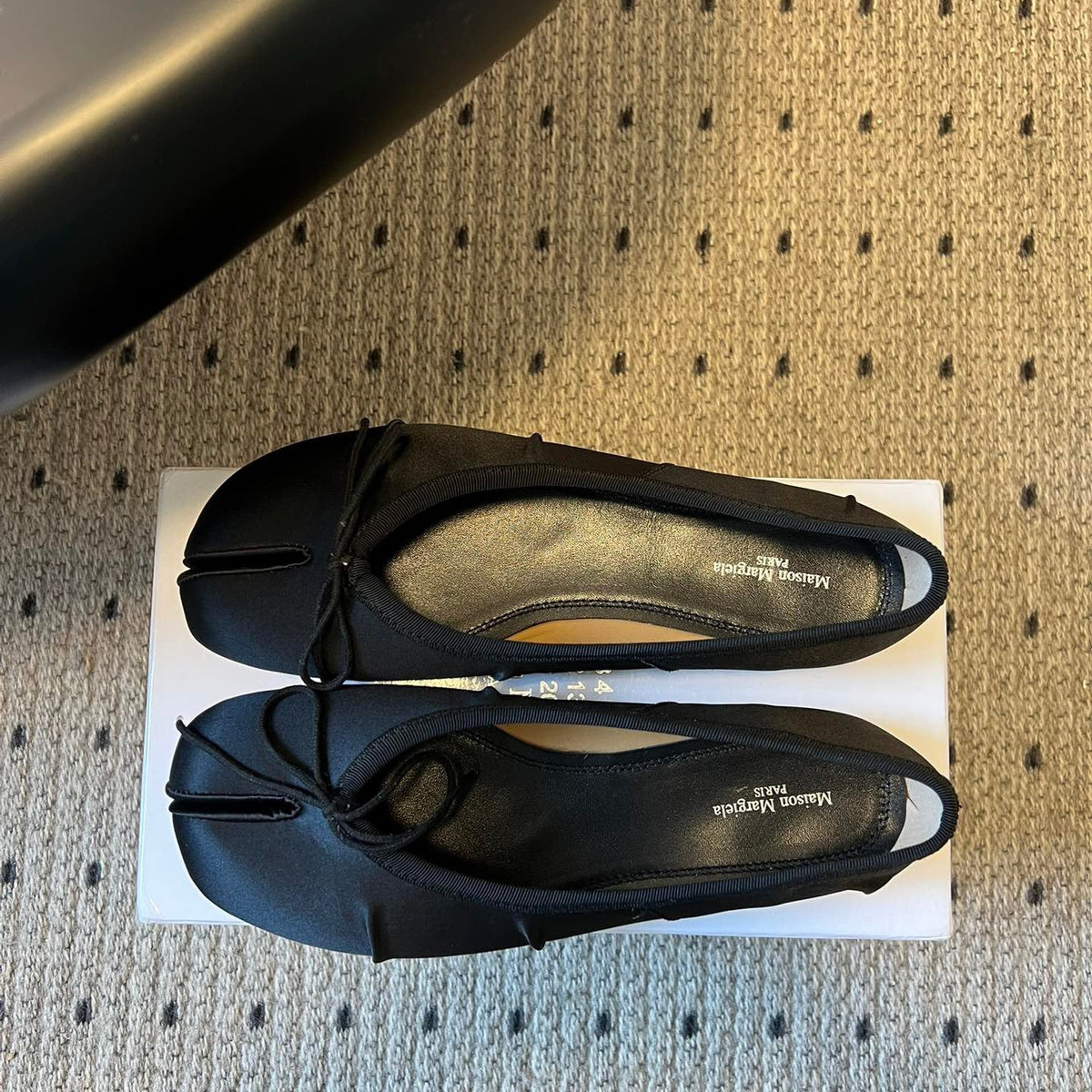 MAISON M TABI BALLET FLATS