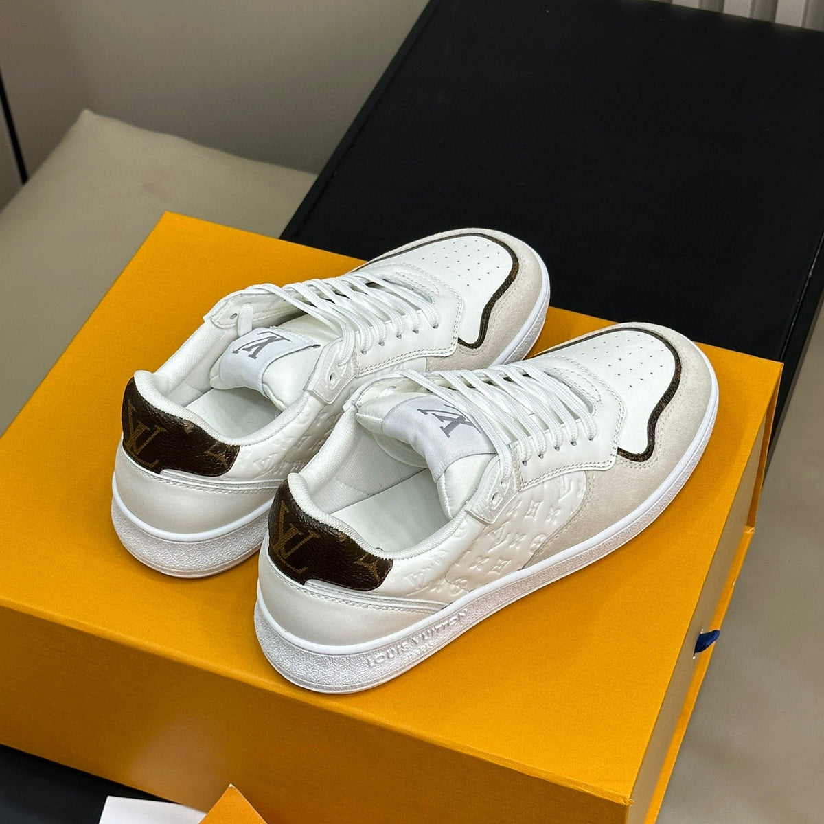 LOU TRAINERS
