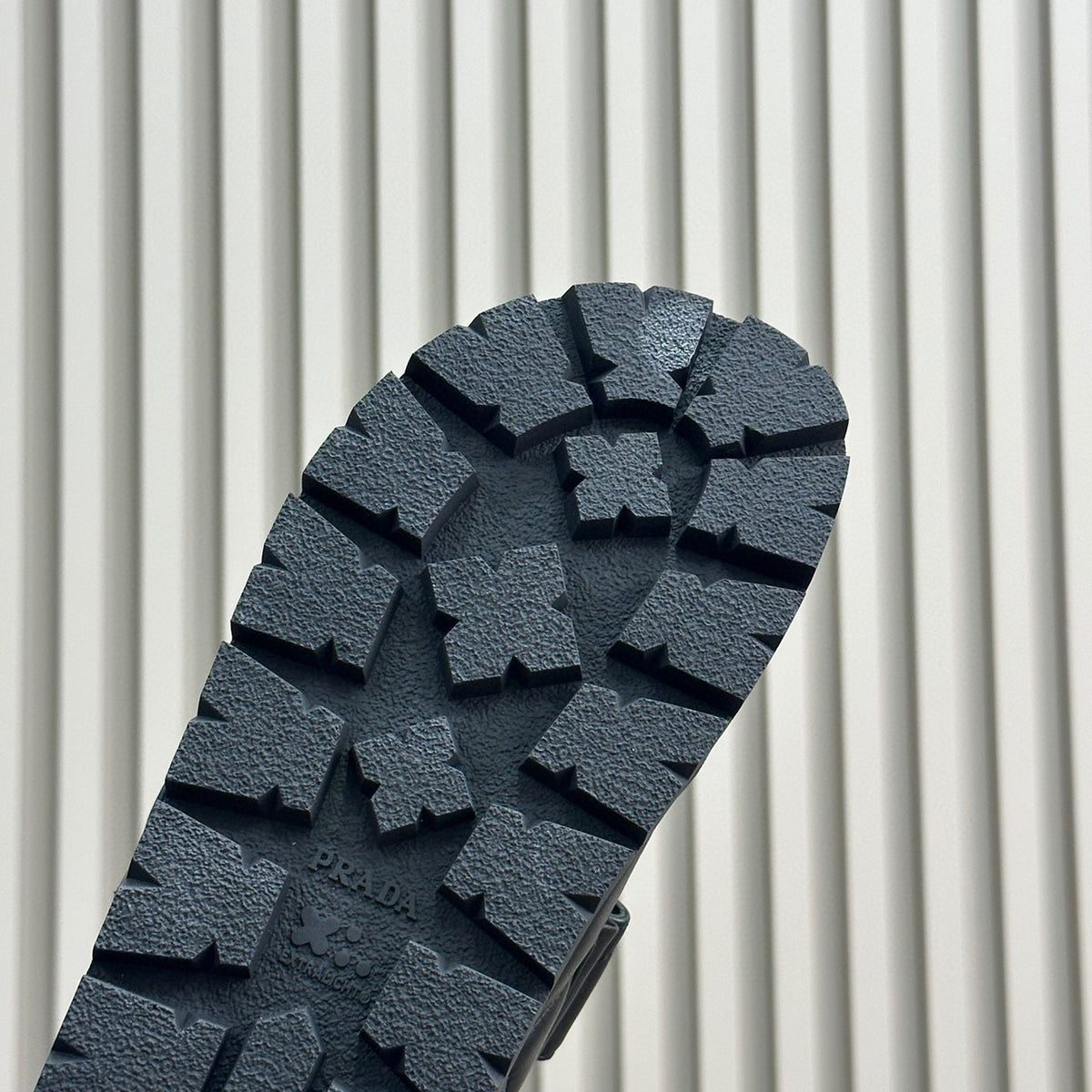 PD NAPPA LEATHER SLIDES