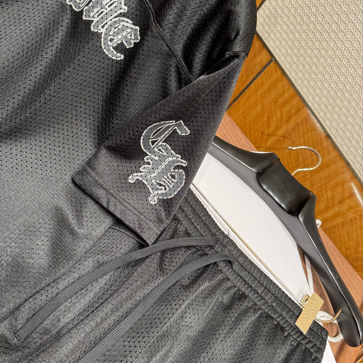 CHROME H T-SHIRT