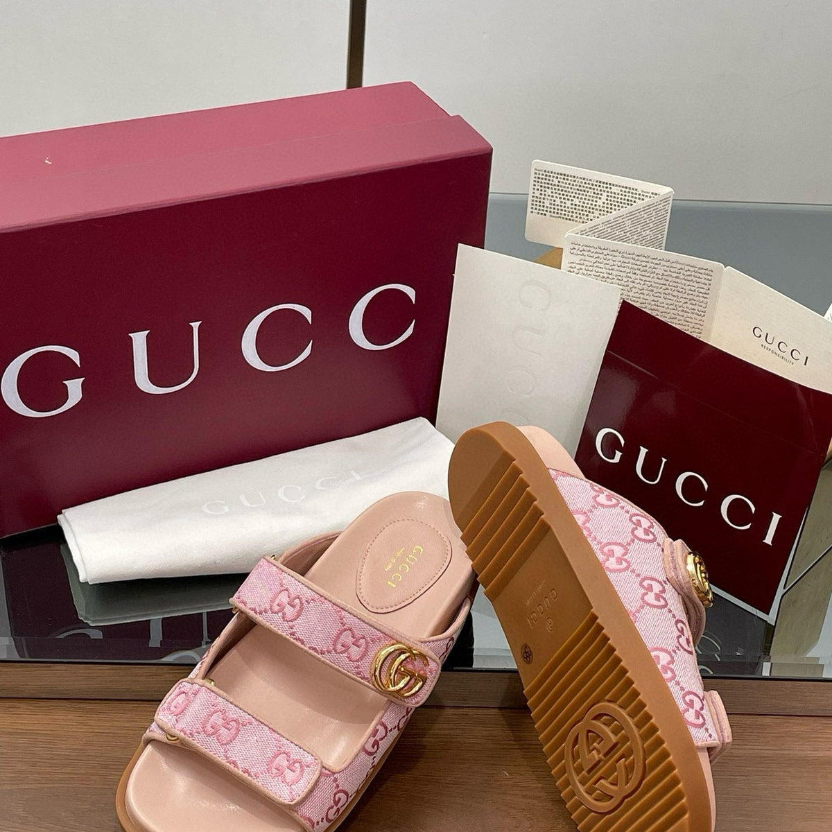 GG SANDALS
