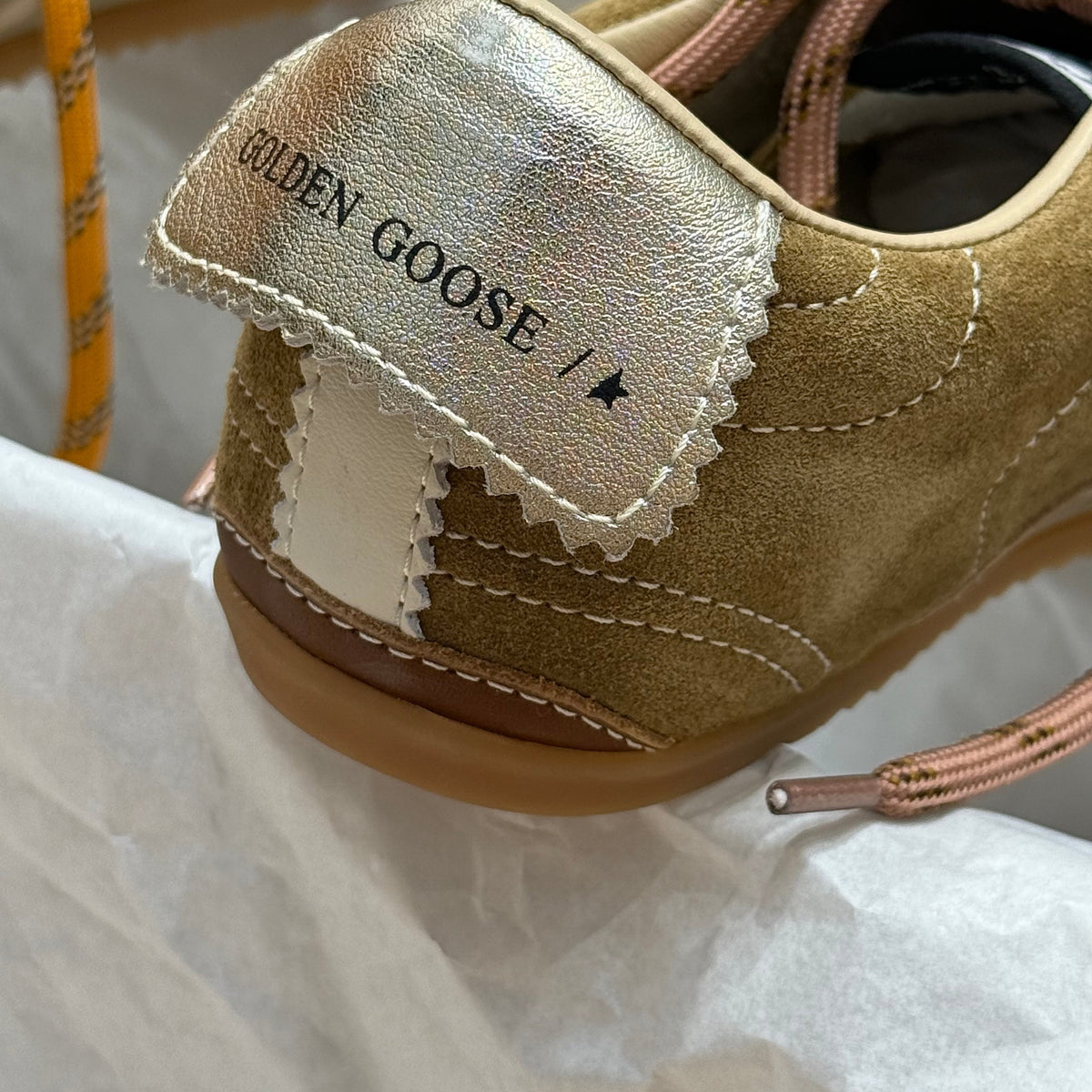 GOLDEN G TRAINERS