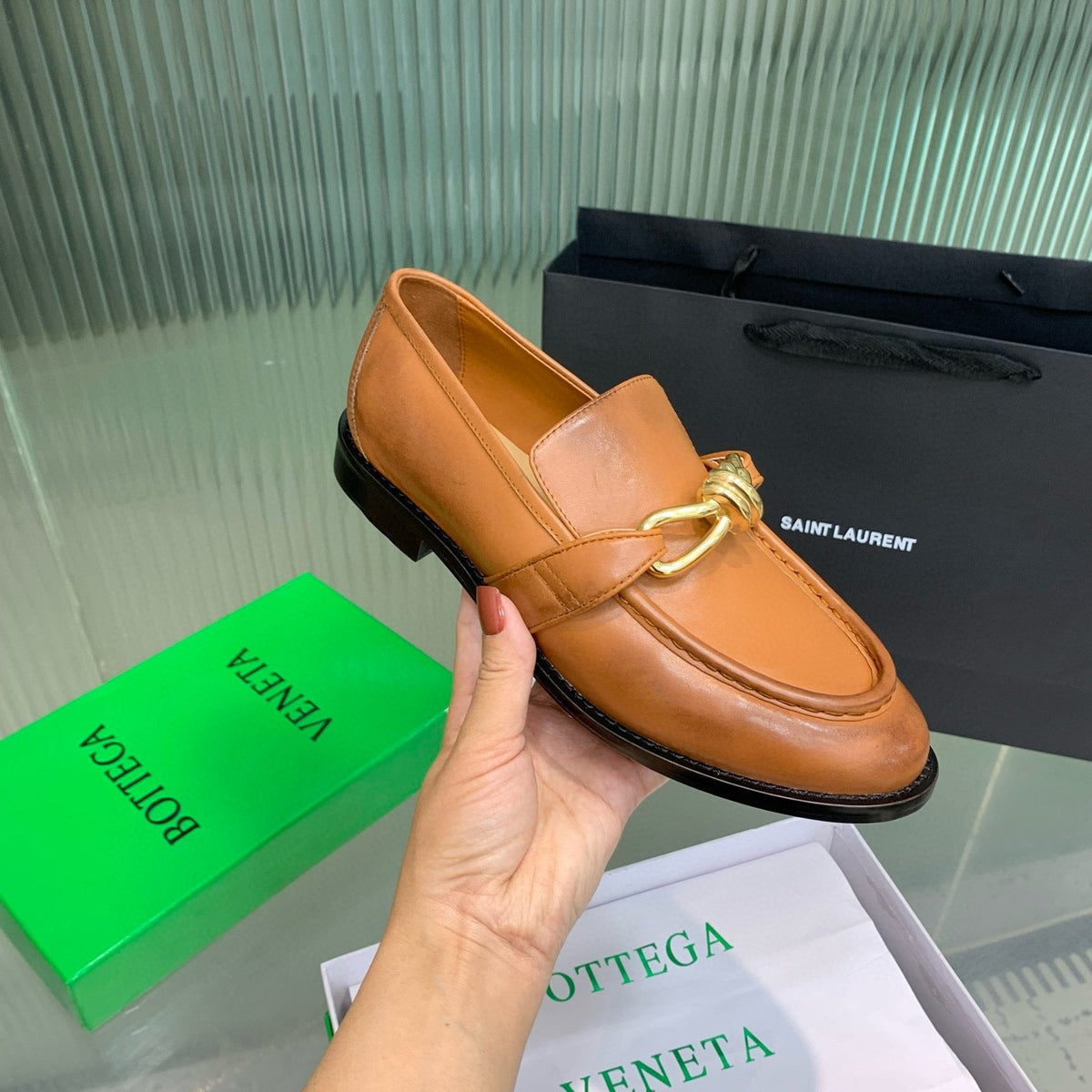 BOTT LOAFERS