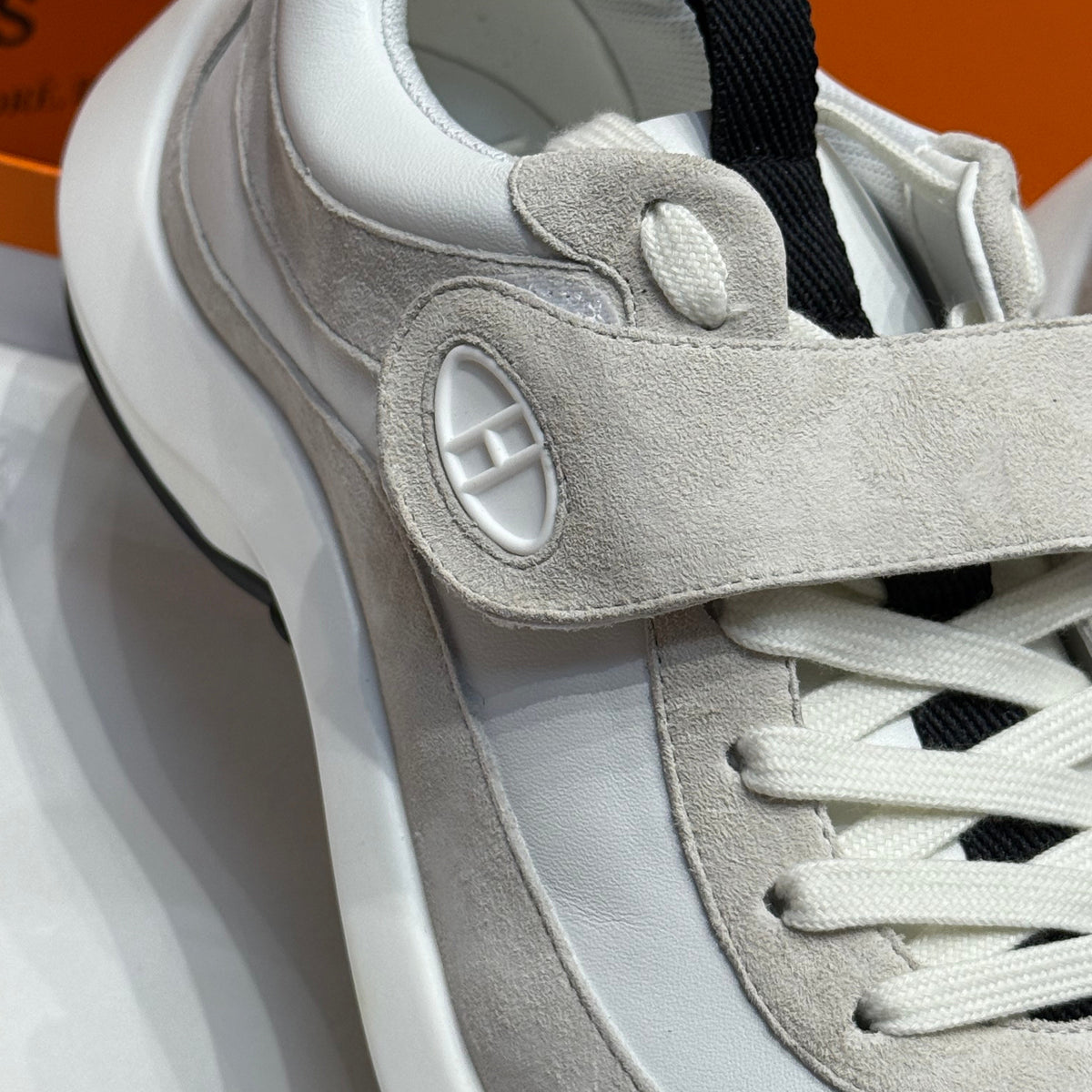 HERM LOOP SNEAKER