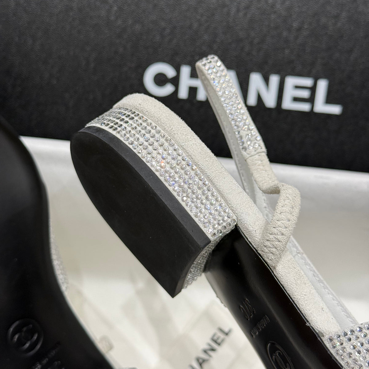 CC SLINGBACK PUMPS