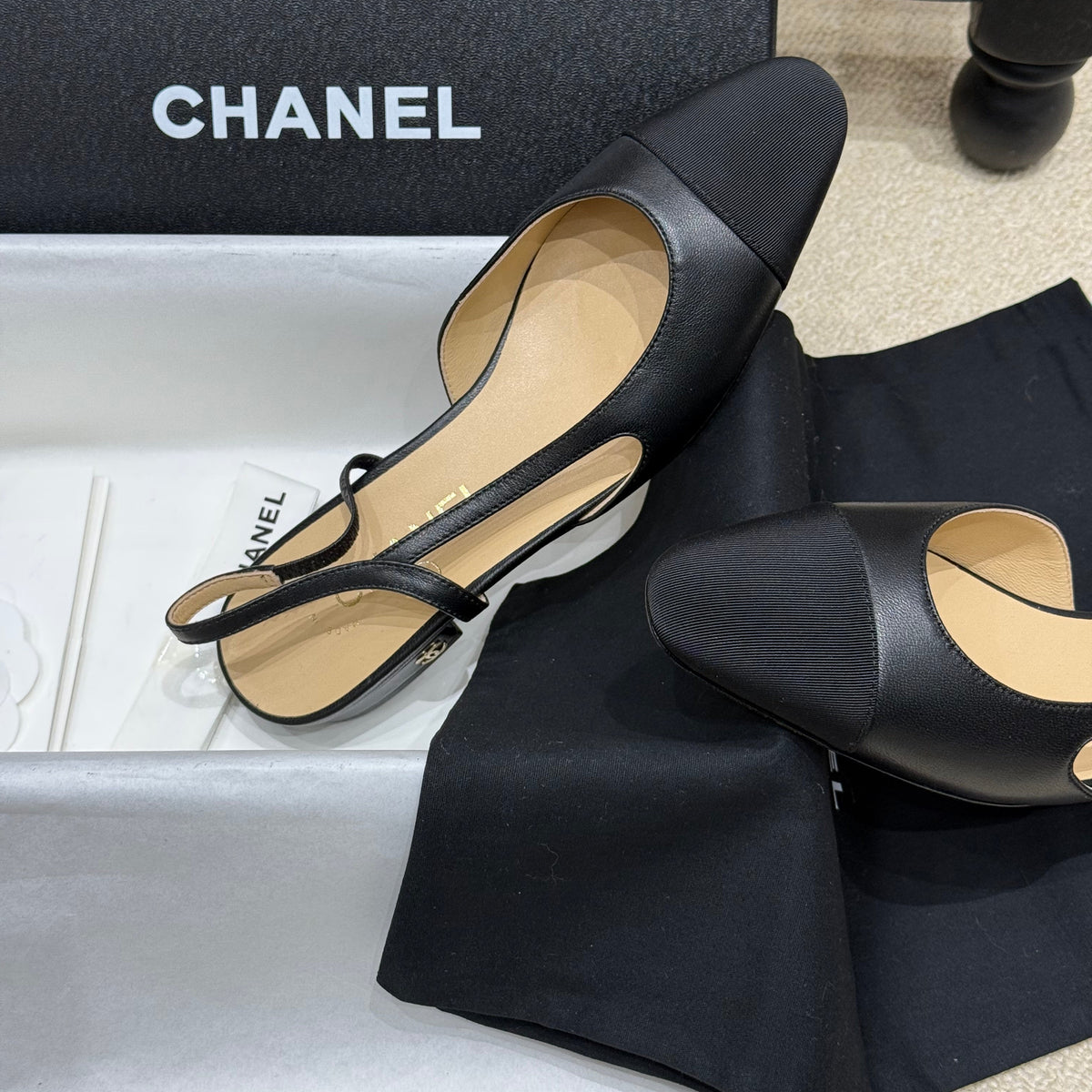 CC SLINGBACK PUMPS