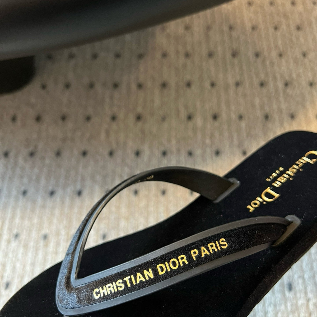 CD THONG SANDAL