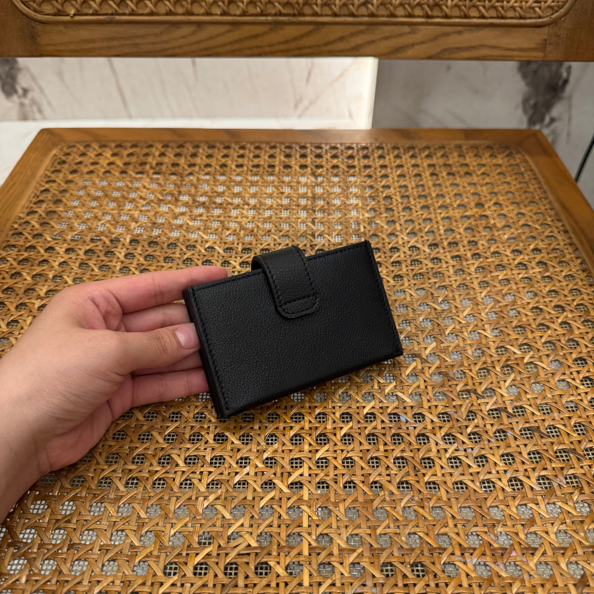 CEL ACCORDEON CARD HOLDER