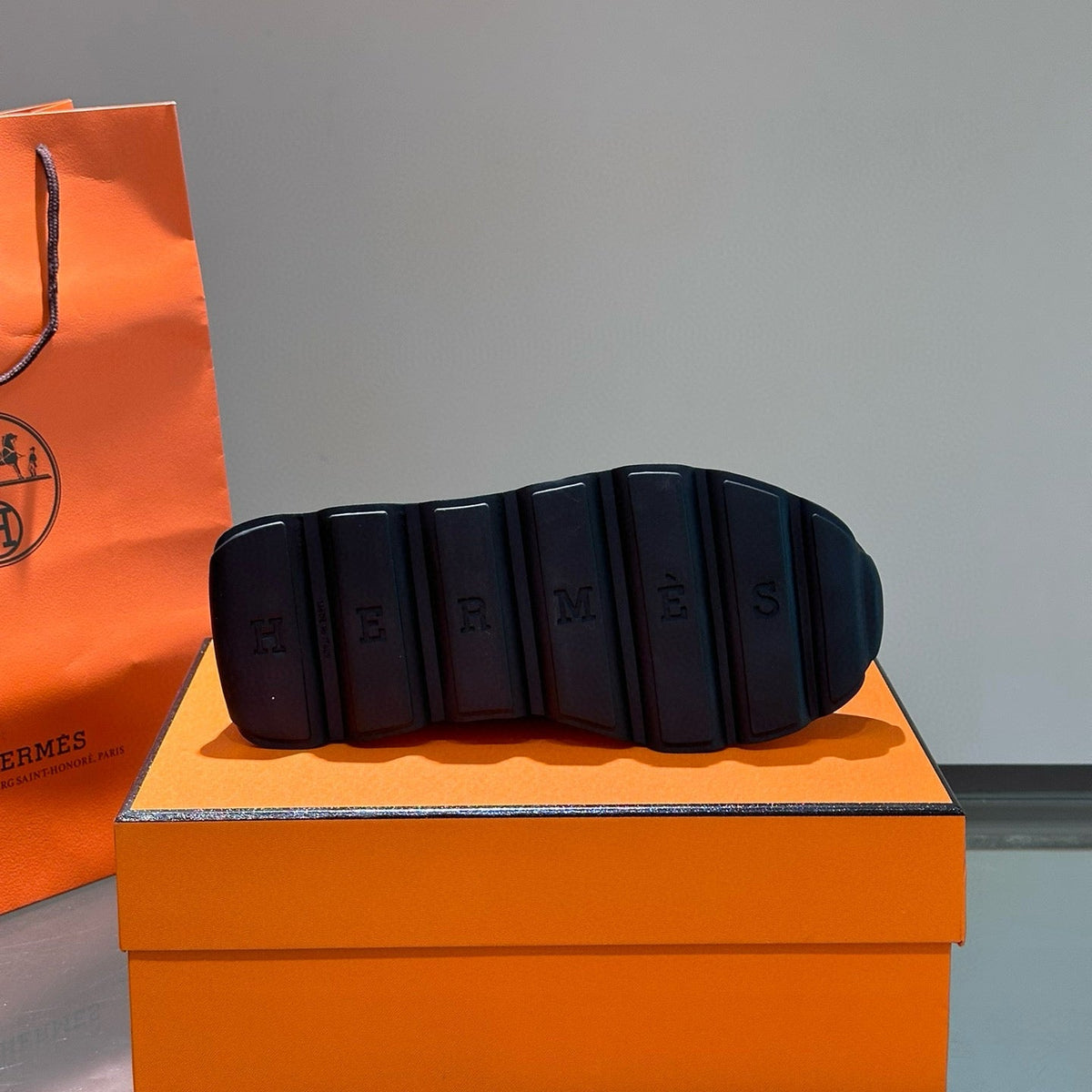 HERM IMPULSE SNEAKER