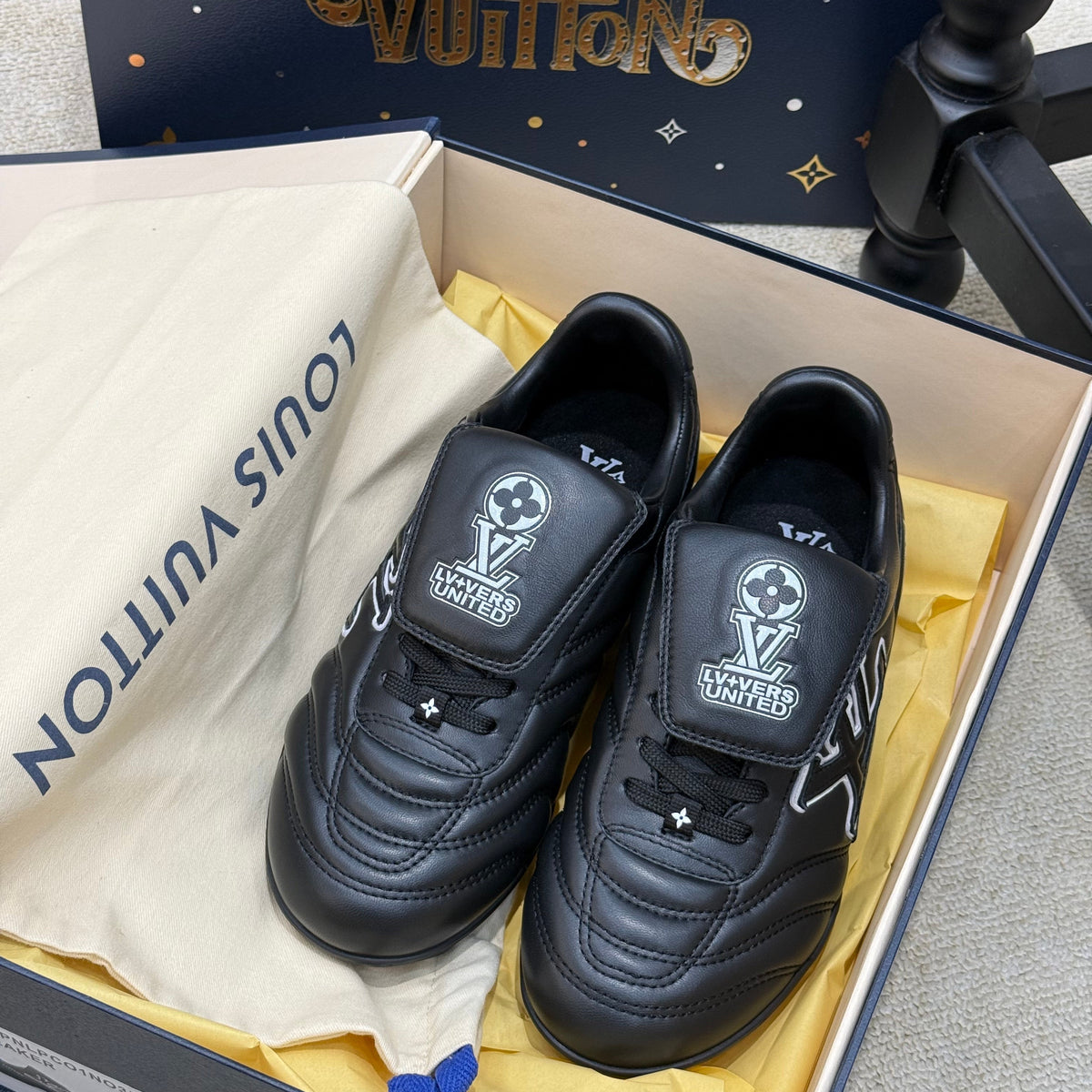 LOU FOOTPRINT SNEAKER