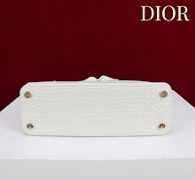 new-luxury-designer-bags-nm7534
