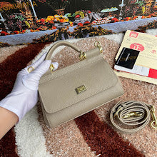 new-luxury-designer-bags-nm6759