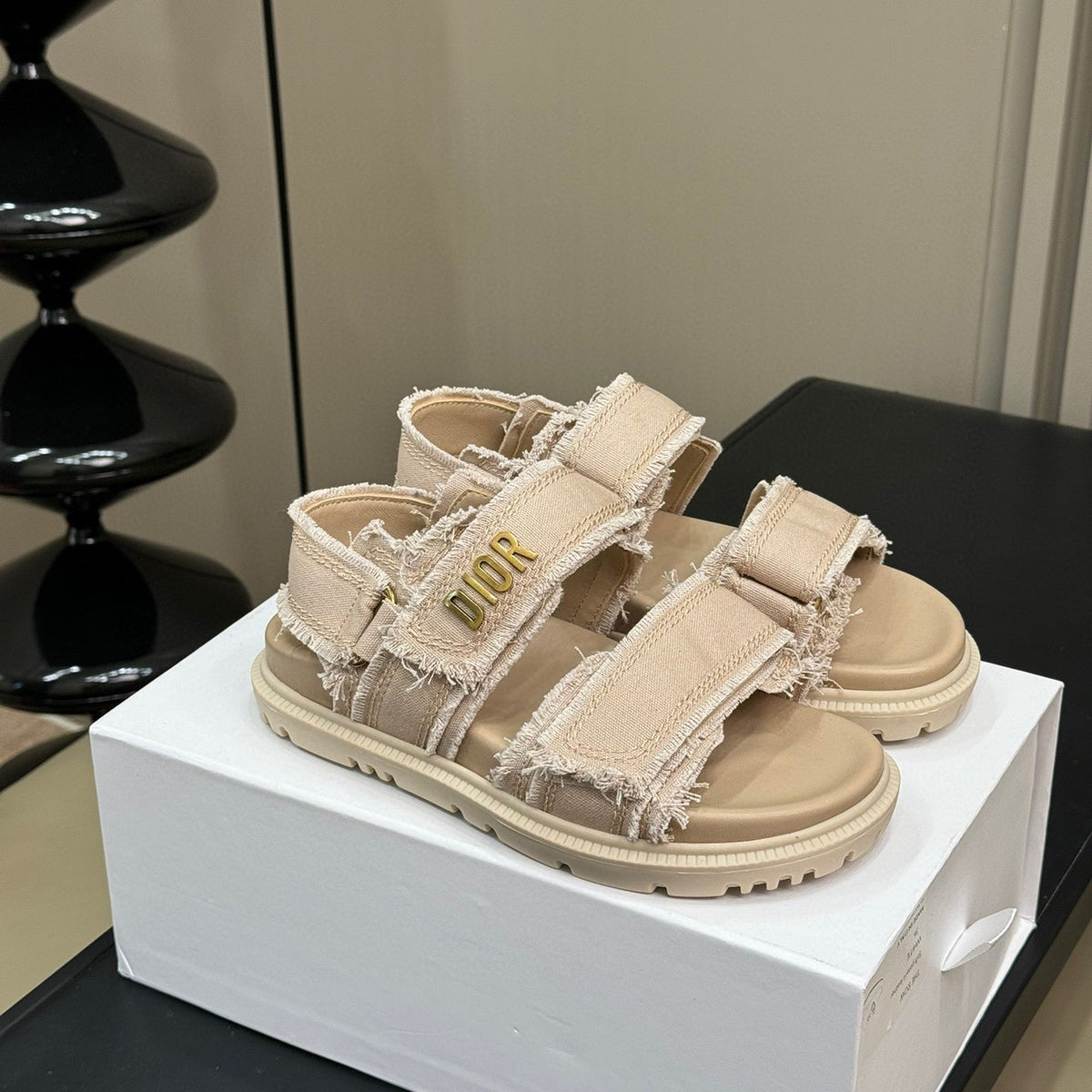 CD SANDALS