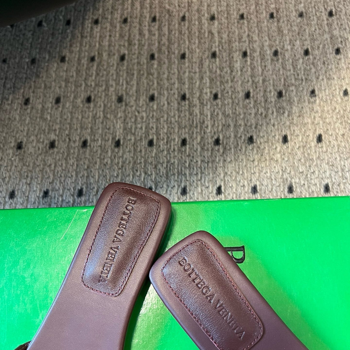 BOTT V SANDALS